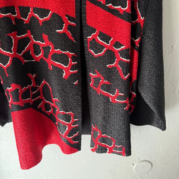 Chico's Travlers‎ Collection 4 XL Red Black Crinkle 3/4 Sleeve Pop Over Sweater - Picture 3 of 9